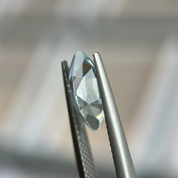 Topacio azul–2.40ct–12x5.9x4.7mm 2