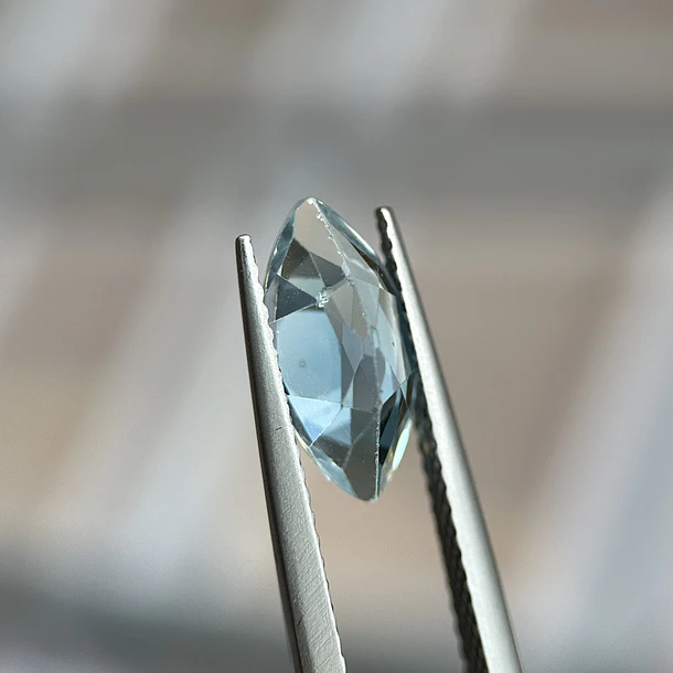Topacio azul–2.40ct–12x5.9x4.7mm 3