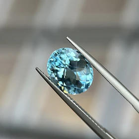Topacio suizo–5.23ct–10.7x8.8x7.1mm