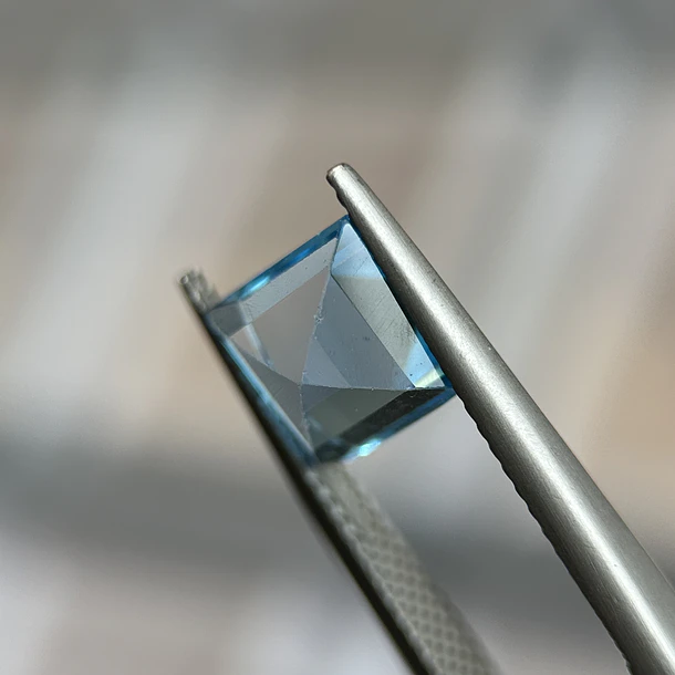 Topacio suizo–2.88ct–7.8x7.8x4.6mm 2