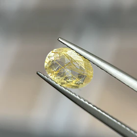 Cuarzo rutilado–1.19ct–8.1x6.1x3.4mm