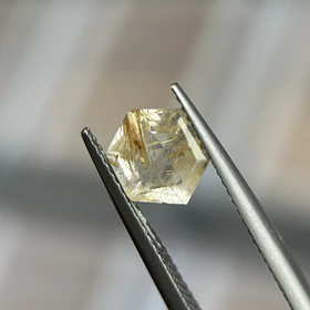 Cuarzo rutilado–1.525ct–8x7x4.9mm