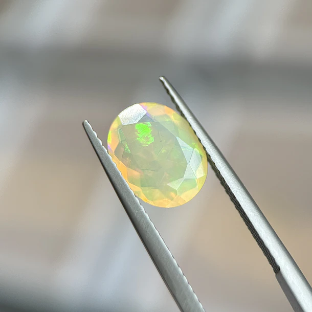 Ópalo–1.385ct–9.9x7.8x4.1mm 3
