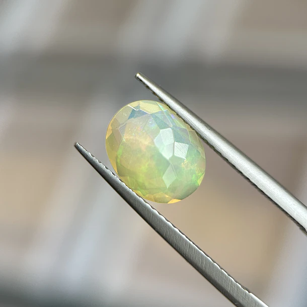 Ópalo–1.385ct–9.9x7.8x4.1mm 1