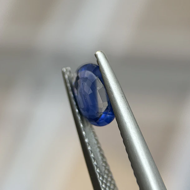 Zafiro azul–0.71ct–6.7x4.8x2mm 2