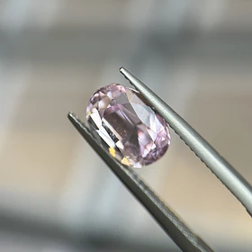 Kunzita–4.015ct–10x7.2x7.2mm