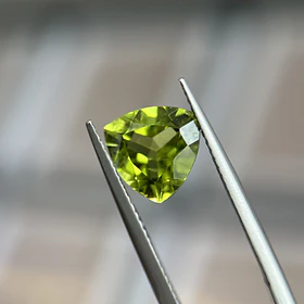 Peridoto–2.485ct–8.8x8.8x4.7mm