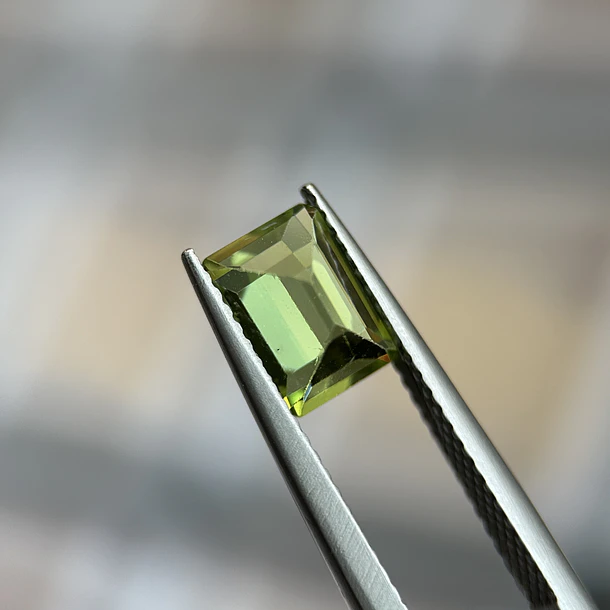 Peridoto–1.58ct–7.8x5.8x4mm 3