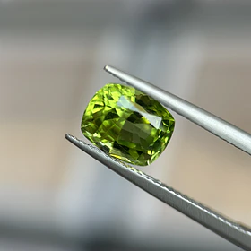 Peridoto–2.96ct–9x7x6.3mm