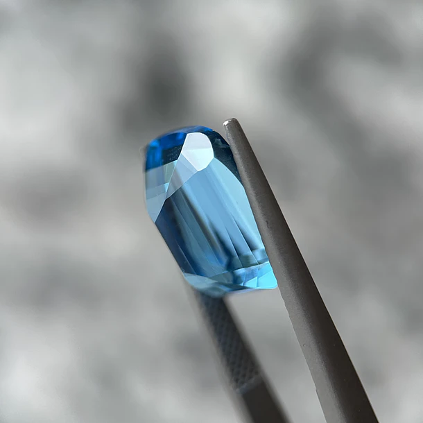 Topacio suizo–9.06ct–14x10.1x6.7mm 2