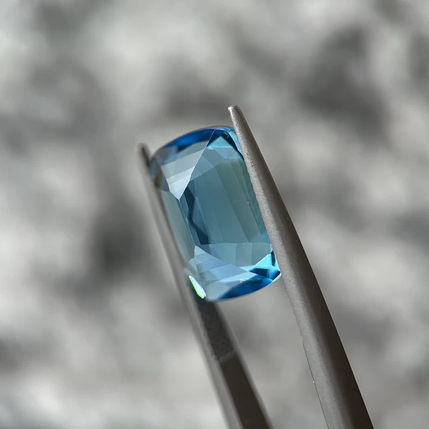 Topacio suizo–11.16ct–15x10.9x7mm 2
