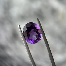 Amatista morada-4.425ct-11.9x10x6.5mm