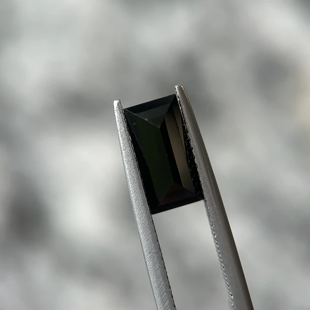 Espinela negra-2.64ct-10.3x5.2mm 4
