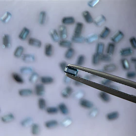 Topacio london blue-0.12ct-4x2mm