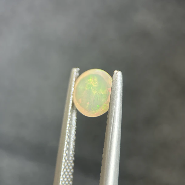Ópalo-0.70ct-5.3mm 2
