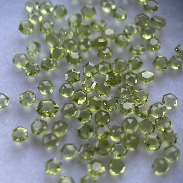 Peridoto-0.20ct-3x3mm 3