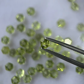 Peridoto-0.35ct-4x4mm