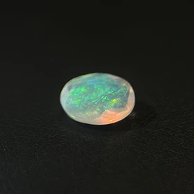 Ópalo–0.89ct–8.8x6.2x3.4mm