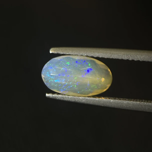 Ópalo–1.445ct–11.2x6.5x4.2mm 2