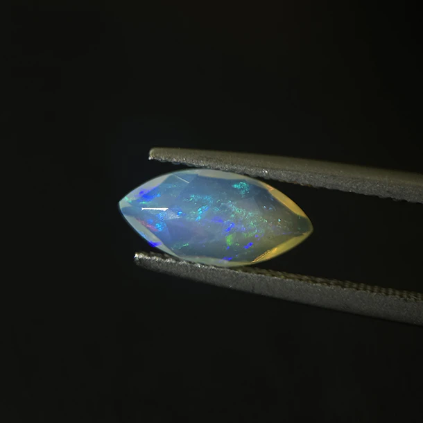 Ópalo–1.15ct–11.5x5.7x4.3mm 3