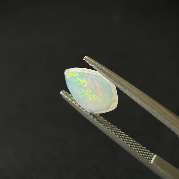 Ópalo–1.635ct–11.4x8.2x5.2mm 2
