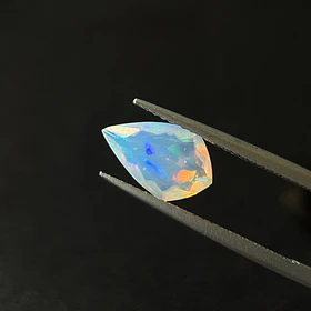 Ópalo–1.21ct–11.8x7.4x3.4mm