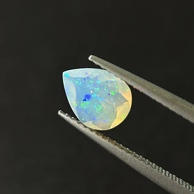 Ópalo–0.87ct–8.8x6.8x3.9mm