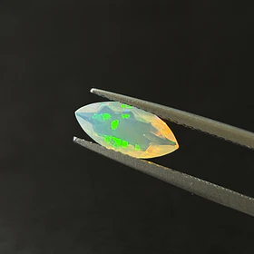 Ópalo–0.83ct–11.3x5.4x3.4mm