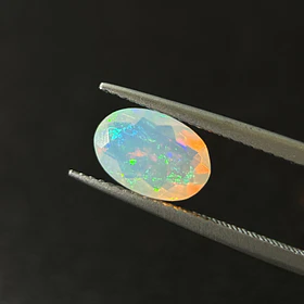Ópalo–1.235ct–9.9x6.8x4.2mm