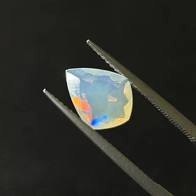 Ópalo–1.43ct–11.5x9.1x4.2mm