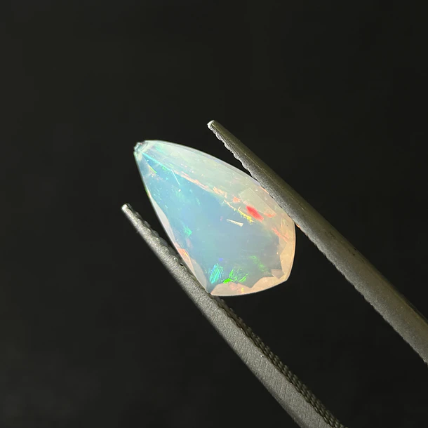 Ópalo–1.83ct–12.7x7.7x5.1mm 3