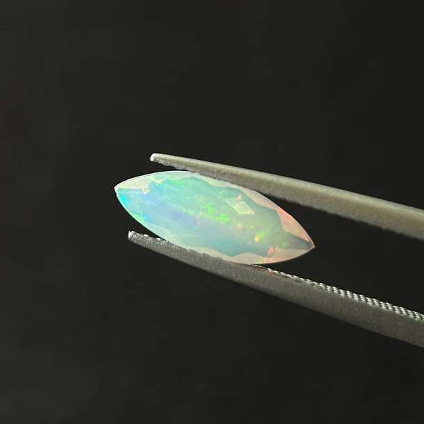 Ópalo–0.96ct–12.6x5x3.5mm 3