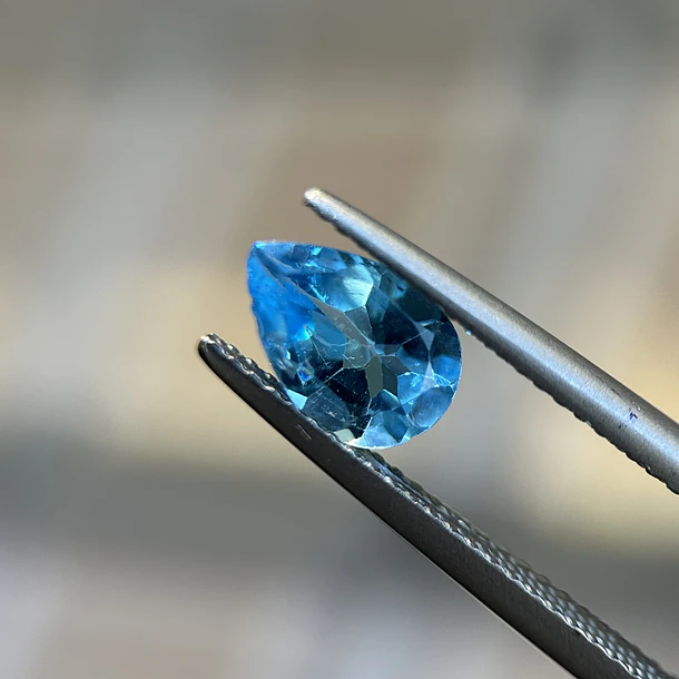 Topacio suizo–1.82ct–9x6mm 1