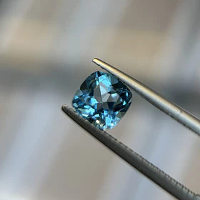 Topacio suizo–2.11ct–7x7mm