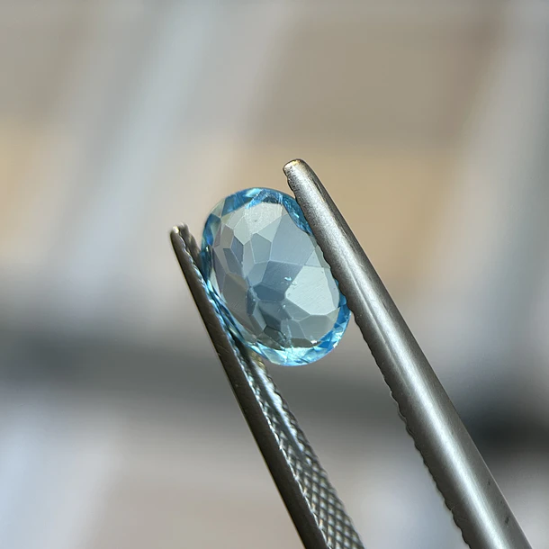 Topacio suizo–2.46ct–9x7mm 2