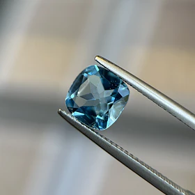 Topacio suizo–2.34ct–8x8mm