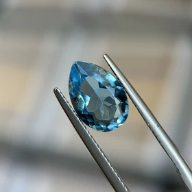 Topacio suizo–3.935ct–12x8mm