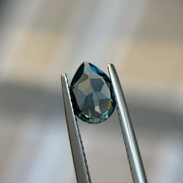 Topacio london blue–1.34ct–8x6mm 3