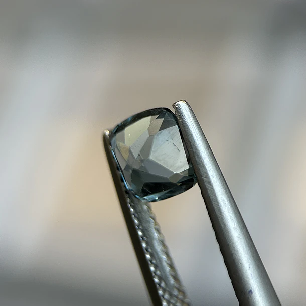 Topacio london blue–1.425ct–6x6mm 2