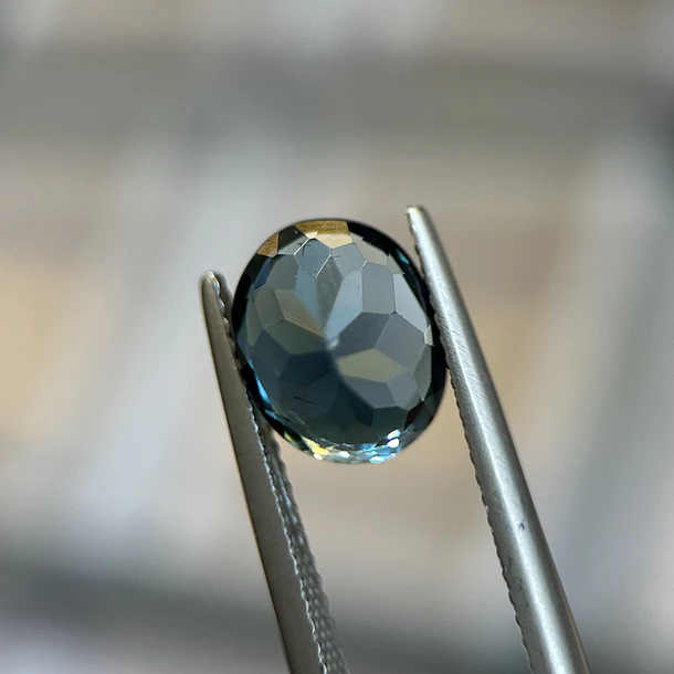 Topacio london blue–3.695ct–10x8mm 3