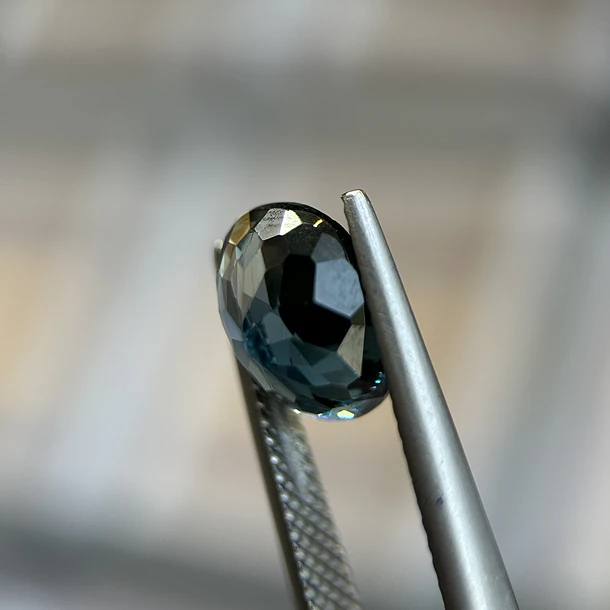 Topacio london blue–3.695ct–10x8mm 2