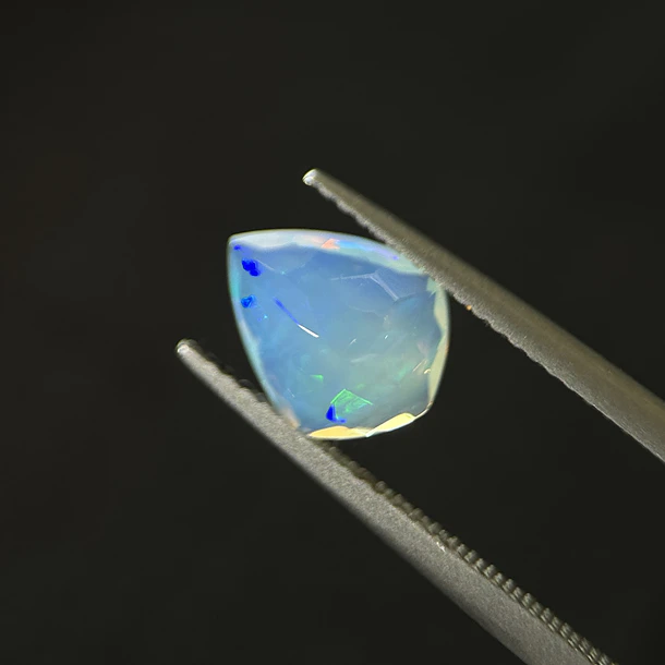 Ópalo–1.13ct–9.3x8x4.5mm 3