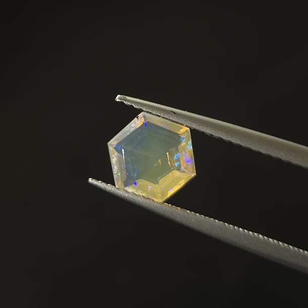 Ópalo–0.815ct–7x7x3.9mm 1