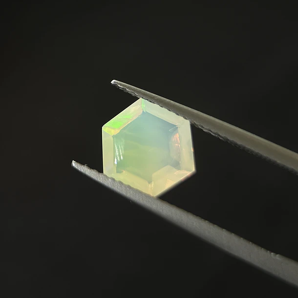 Ópalo–1.395ct–8.3x8.4x4.5mm 1