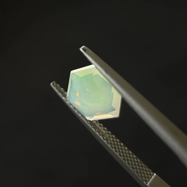 Ópalo–1.395ct–8.3x8.4x4.5mm 2