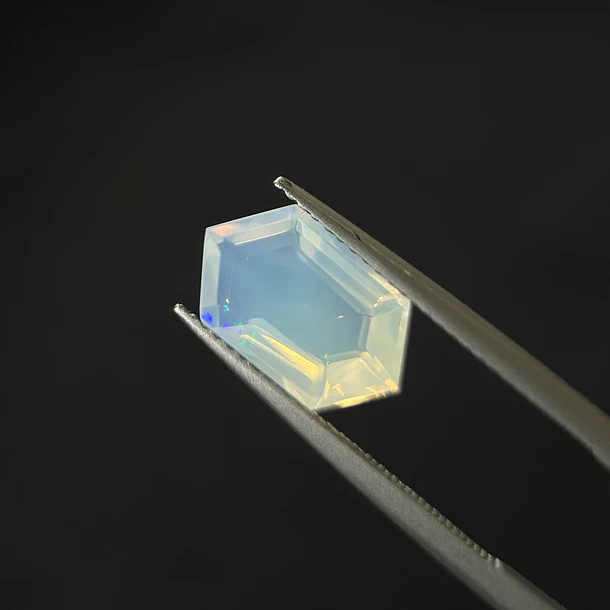 Ópalo–2.33ct–12.6x7.7x5.9mm 1