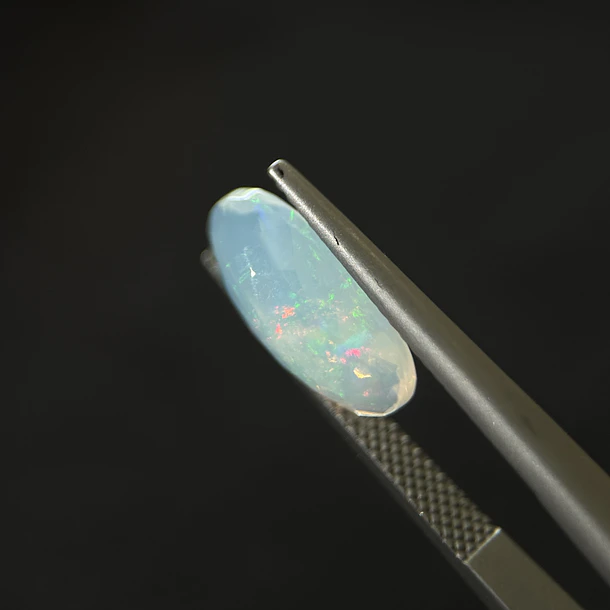 Ópalo–2.11ct–13.7x7.5x4.9mm 2