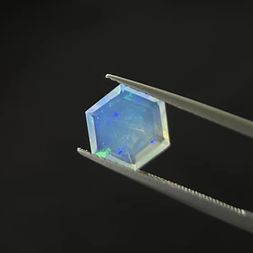 Ópalo–1.765ct–9.3x9.1x4.3mm