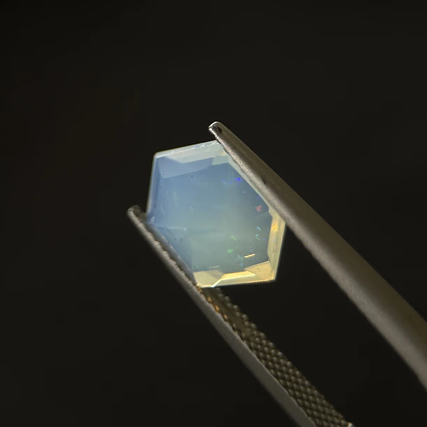 Ópalo–2.215ct–11.4x8.7x5.9mm 3
