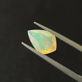Ópalo–1.045ct–10.3x7.2x4.6mm